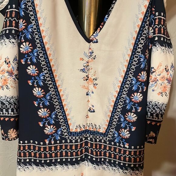 Medium Speechless Bohemian navy ivory cold shoulder v-neck lined shirt top tunic - Picture 8 of 13